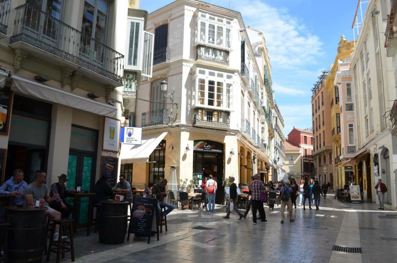 Homely Malaga Plaza Montano Eksteriør billede