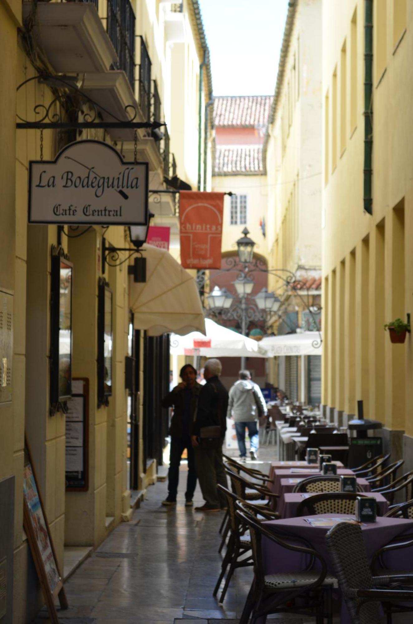 Homely Malaga Plaza Montano Eksteriør billede